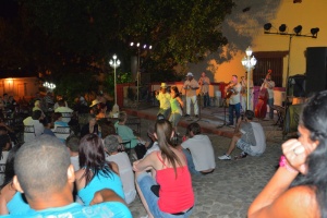 Salsa vor der Casa de Música